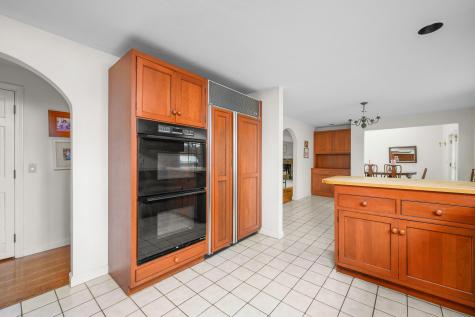 422 Hatchville Road Falmouth MA 02536