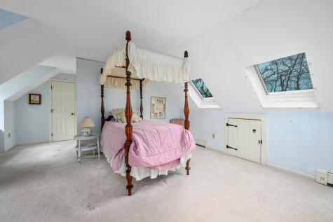 422 Hatchville Road Falmouth MA 02536