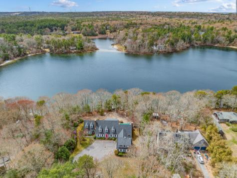 422 Hatchville Road Falmouth MA 02536