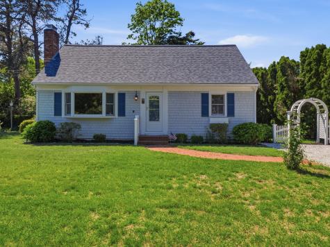 7 Chesleys Way Yarmouth MA 02664