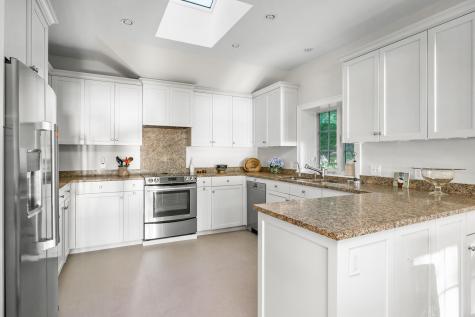 11 Sheperd's Way Barnstable MA 02630