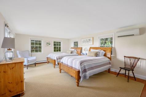 11 Sheperd's Way Barnstable MA 02630
