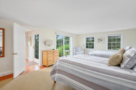 11 Sheperd's Way Barnstable MA 02630