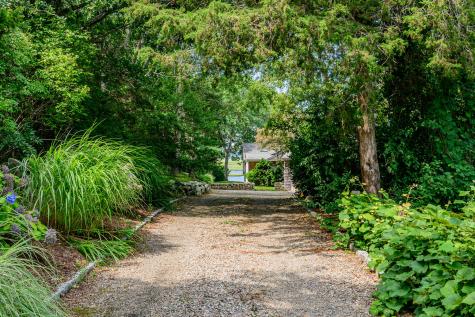 11 Sheperd's Way Barnstable MA 02630