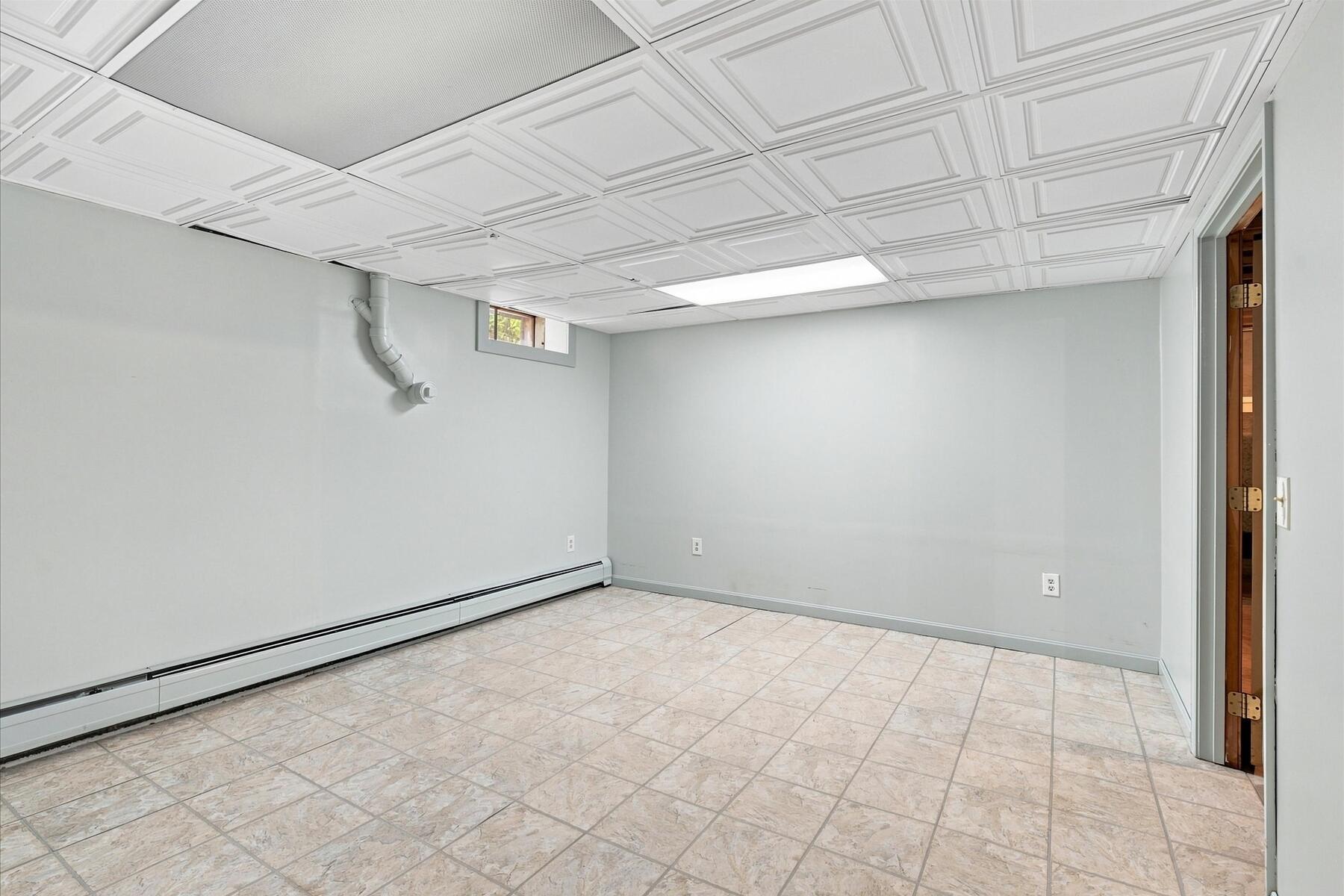 114 Carriage Lane Barnstable MA 02630