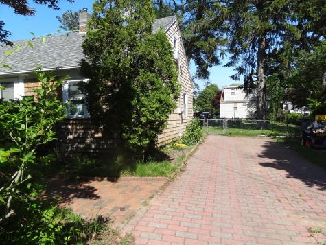 19 Brookshire Road Hyannis MA 02601