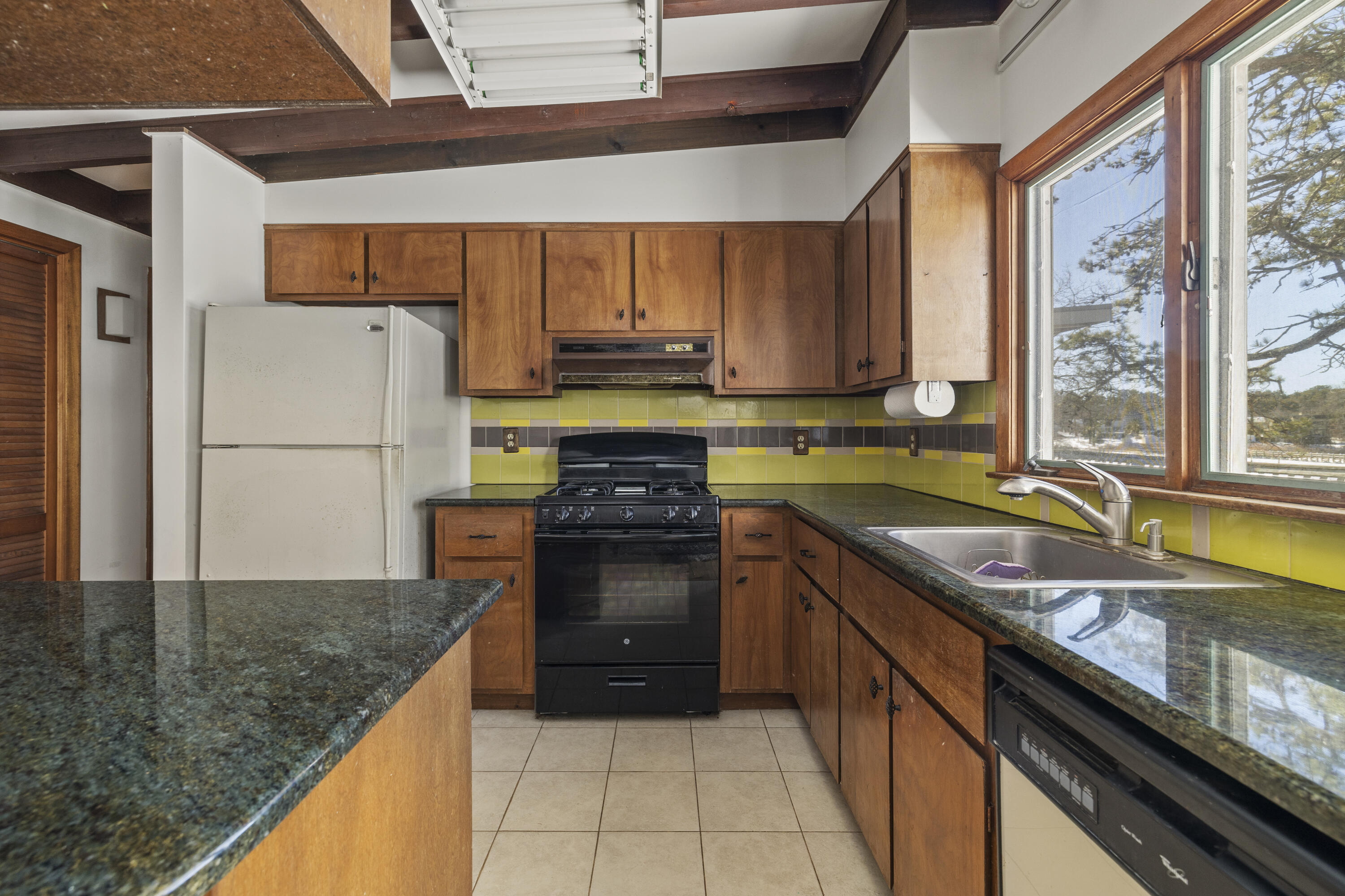 36 Little Neck Lane Mashpee MA 02649