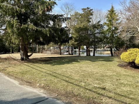 109 Waterway Mashpee MA 02649