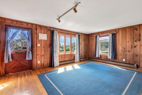 411 Maravista Avenue Teaticket MA 02536