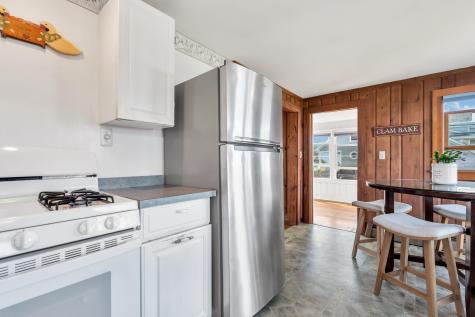 411 Maravista Avenue Teaticket MA 02536