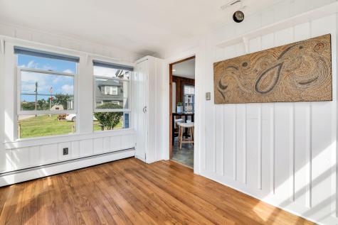 411 Maravista Avenue Teaticket MA 02536