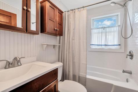 411 Maravista Avenue Teaticket MA 02536
