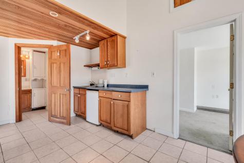 411 Maravista Avenue Teaticket MA 02536