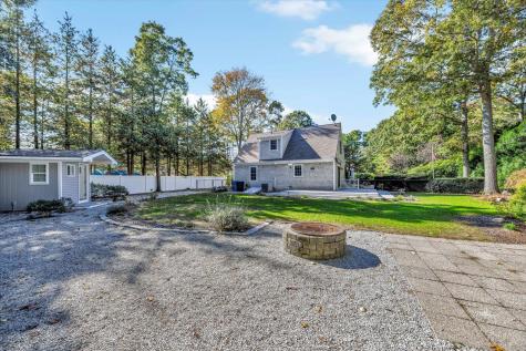 71 Seabrook Drive Falmouth MA 02536