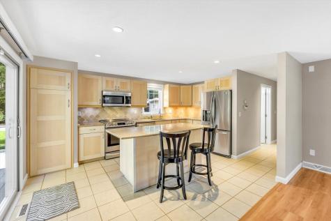 71 Seabrook Drive Falmouth MA 02536