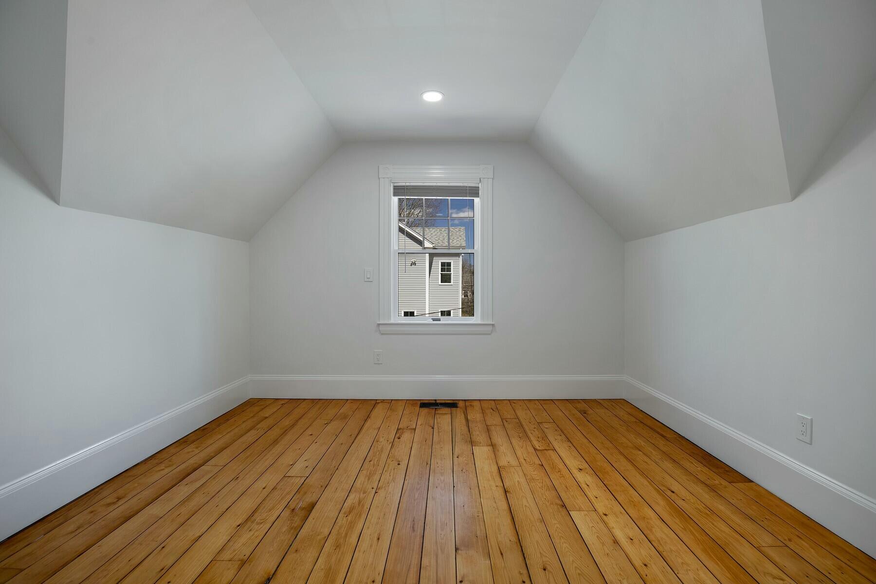 39 Onset Avenue Wareham MA 02532