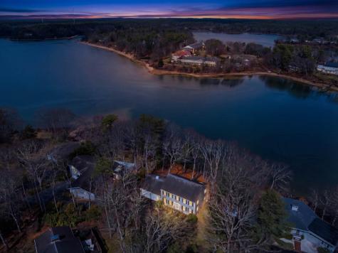 14 Quamhassett Road Bourne MA 02532