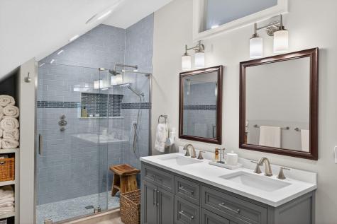 5 Zoli Lane Bourne MA 02532