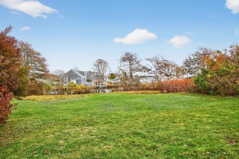 15 Hedge Lane Falmouth MA 02540