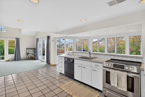 15 Hedge Lane Falmouth MA 02540