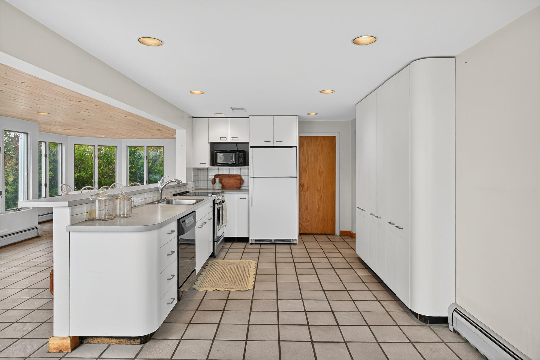 15 Hedge Lane Falmouth MA 02540