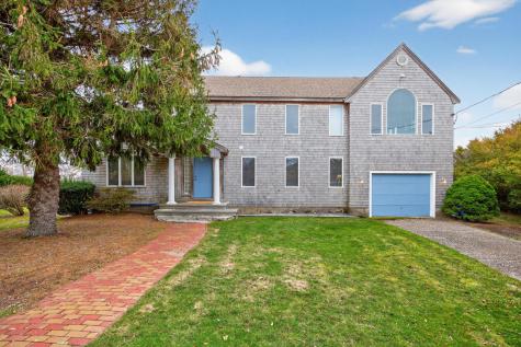 15 Hedge Lane Falmouth MA 02540
