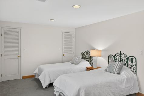 15 Hedge Lane Falmouth MA 02540