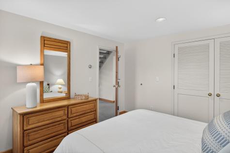 15 Hedge Lane Falmouth MA 02540