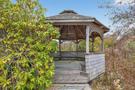 15 Hedge Lane Falmouth MA 02540