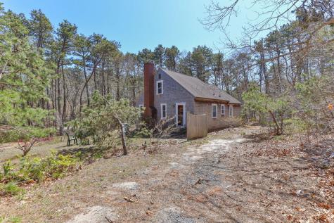 25 Whitman Lane Wellfleet MA 02667