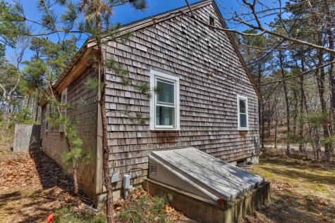25 Whitman Lane Wellfleet MA 02667