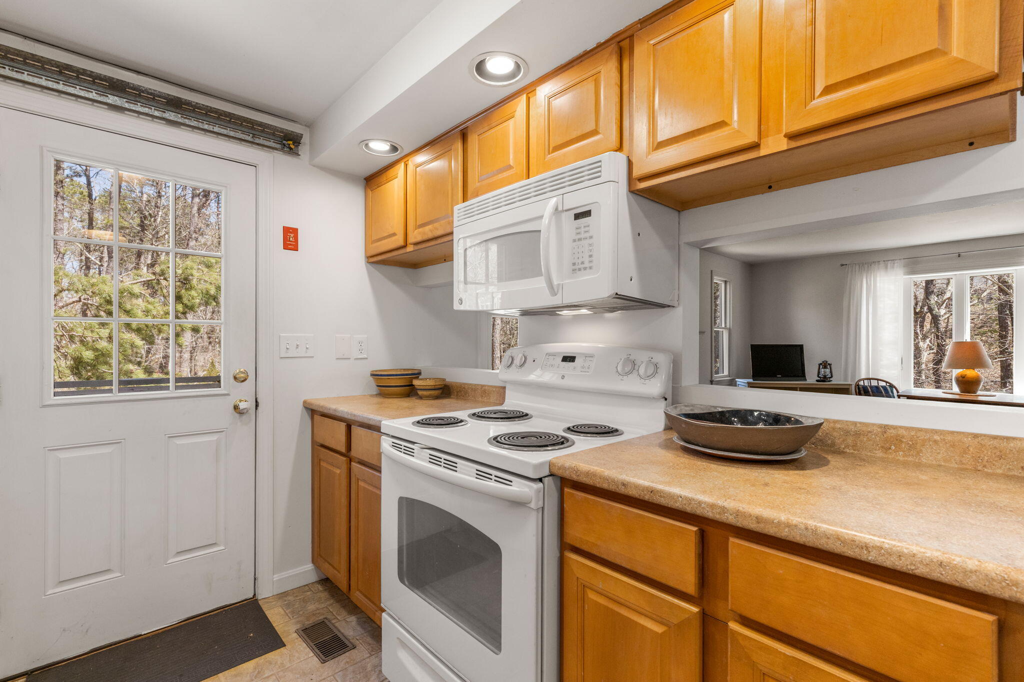 25 Whitman Lane Wellfleet MA 02667