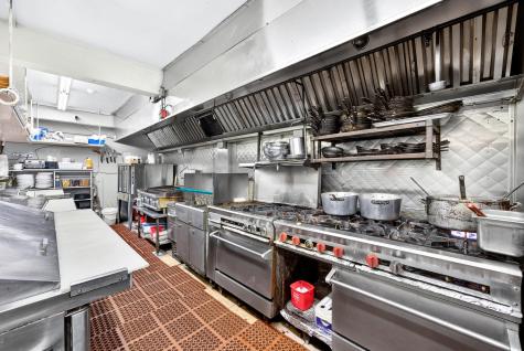 269 - 271 Commercial Street Provincetown MA 02657