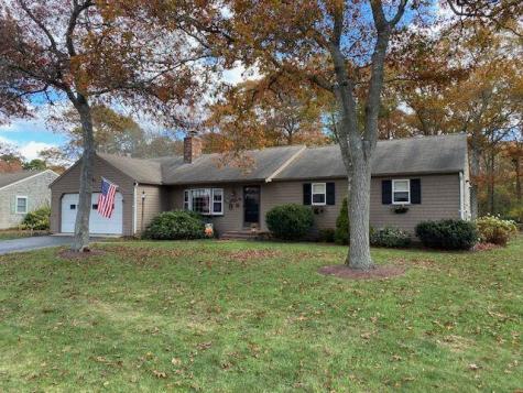 124 Monomoy Circle Barnstable MA 02632