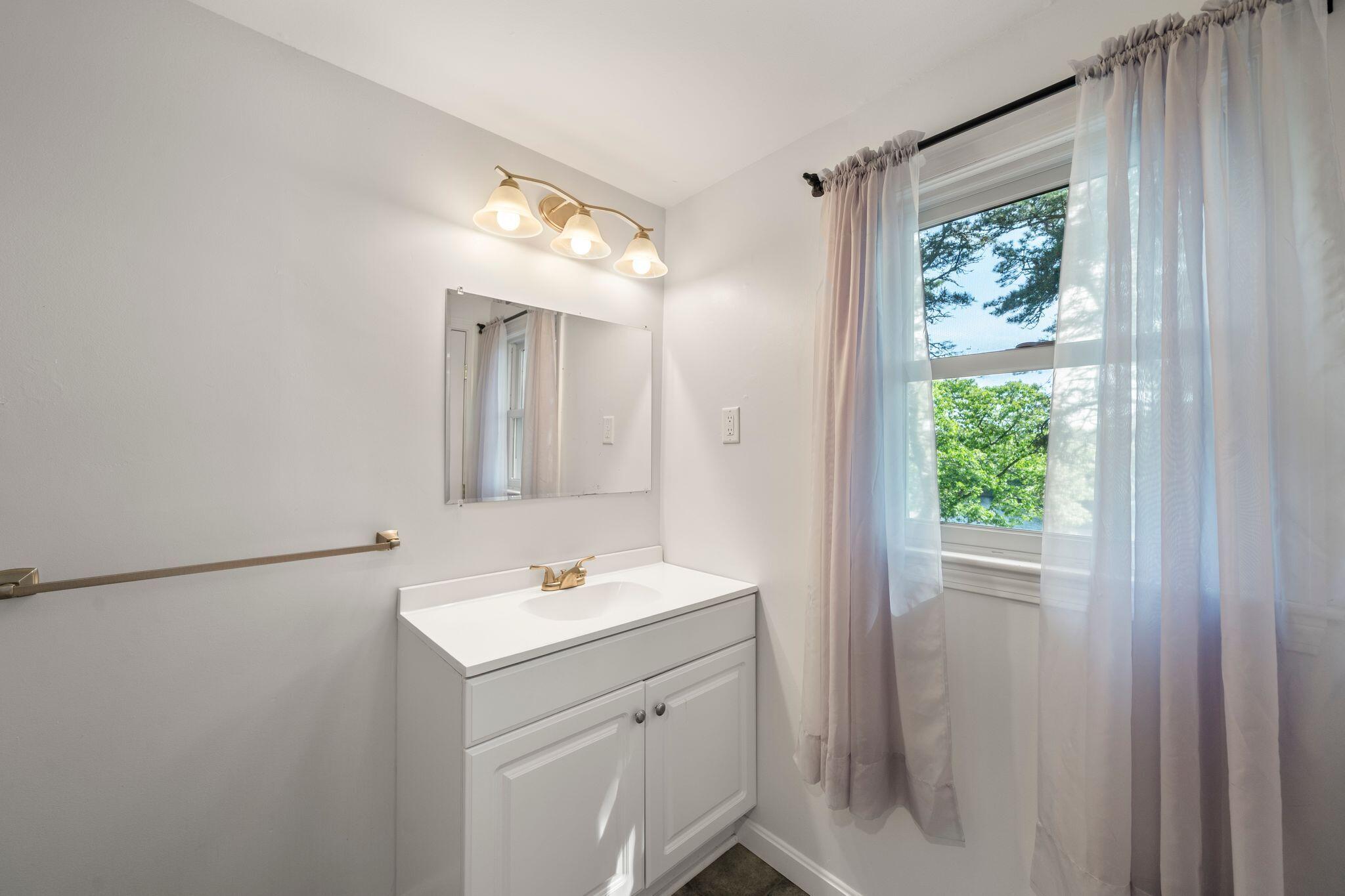 68 Chippingstone Road Chatham MA 02633