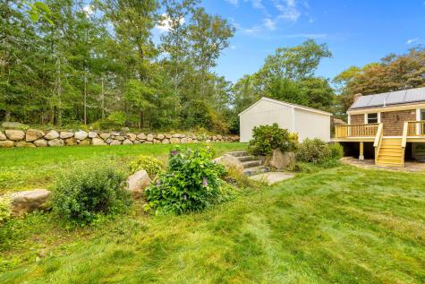 19 Essex Road Mashpee MA 02649