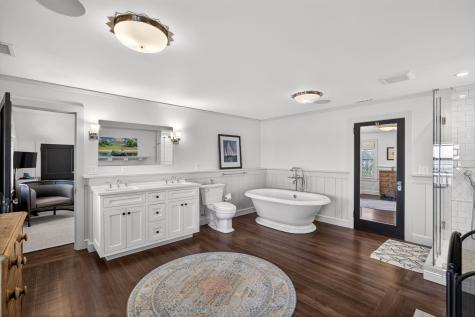11 Maywood Avenue Hyannis Port MA 02647