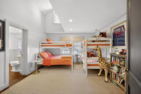 11 Maywood Avenue Hyannis Port MA 02647