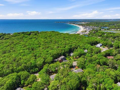 202 Quaker Road Falmouth MA 02540