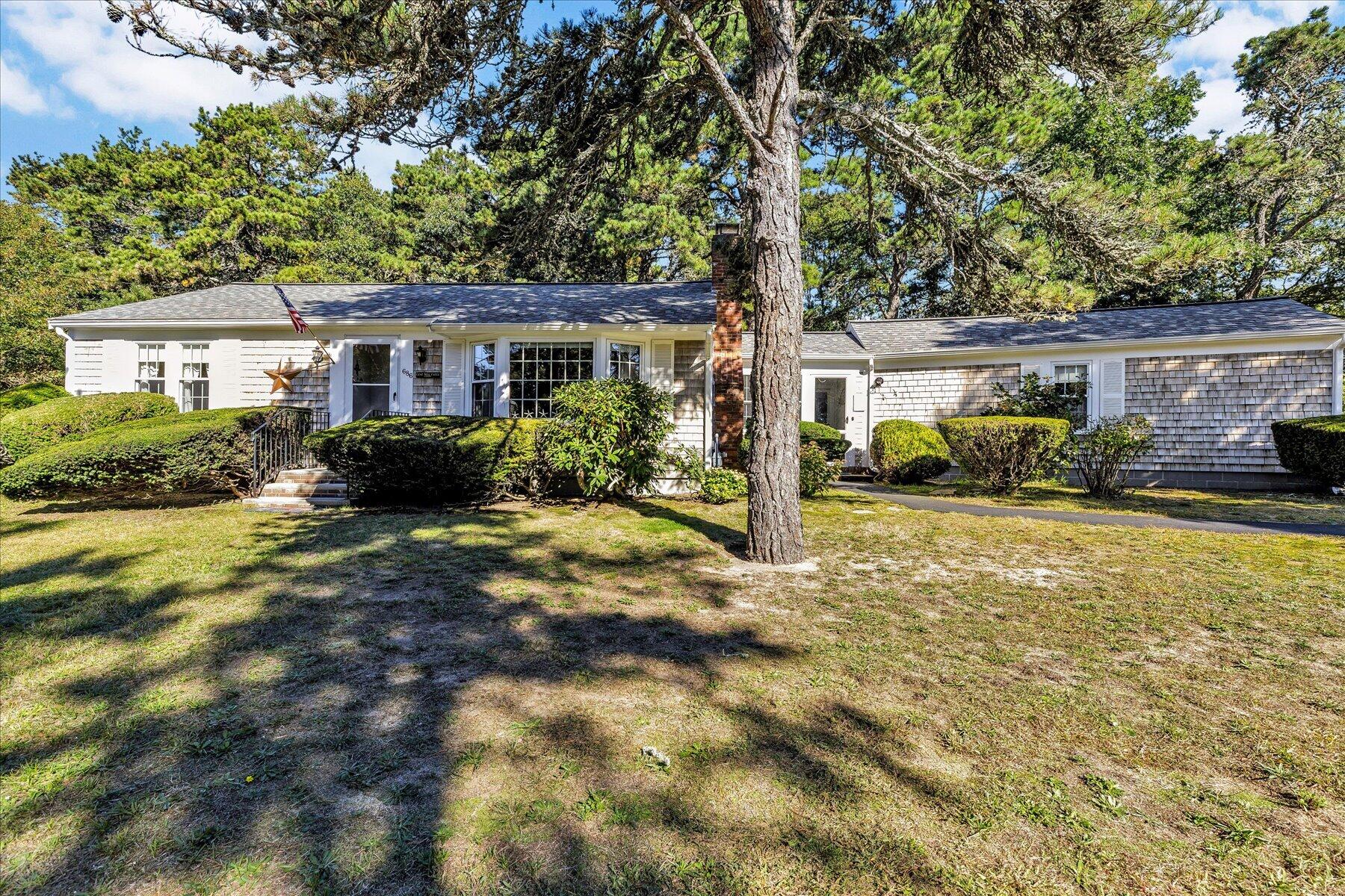 686 Queen Anne Road Harwich MA 02645
