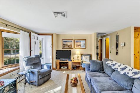 686 Queen Anne Road Harwich MA 02645