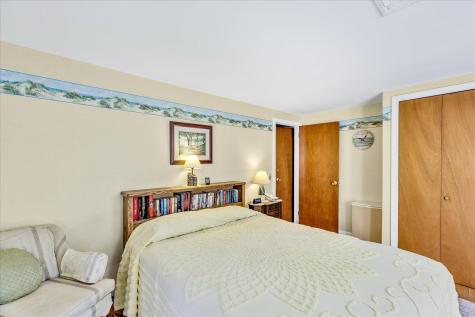 686 Queen Anne Road Harwich MA 02645