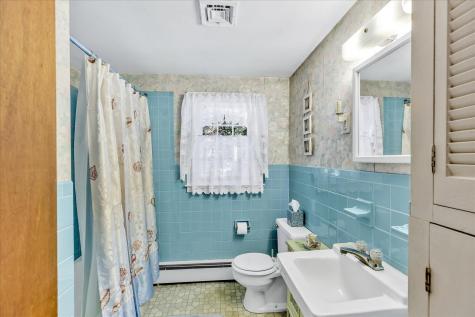 686 Queen Anne Road Harwich MA 02645
