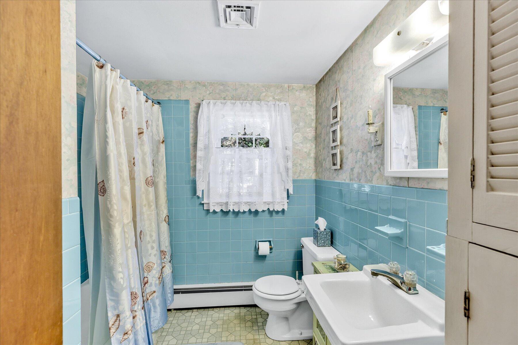 686 Queen Anne Road Harwich MA 02645