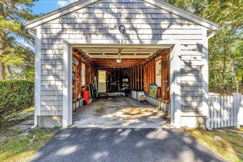 686 Queen Anne Road Harwich MA 02645