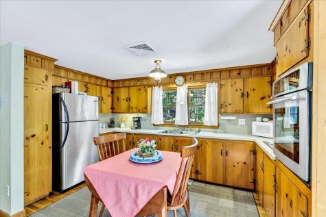 686 Queen Anne Road Harwich MA 02645
