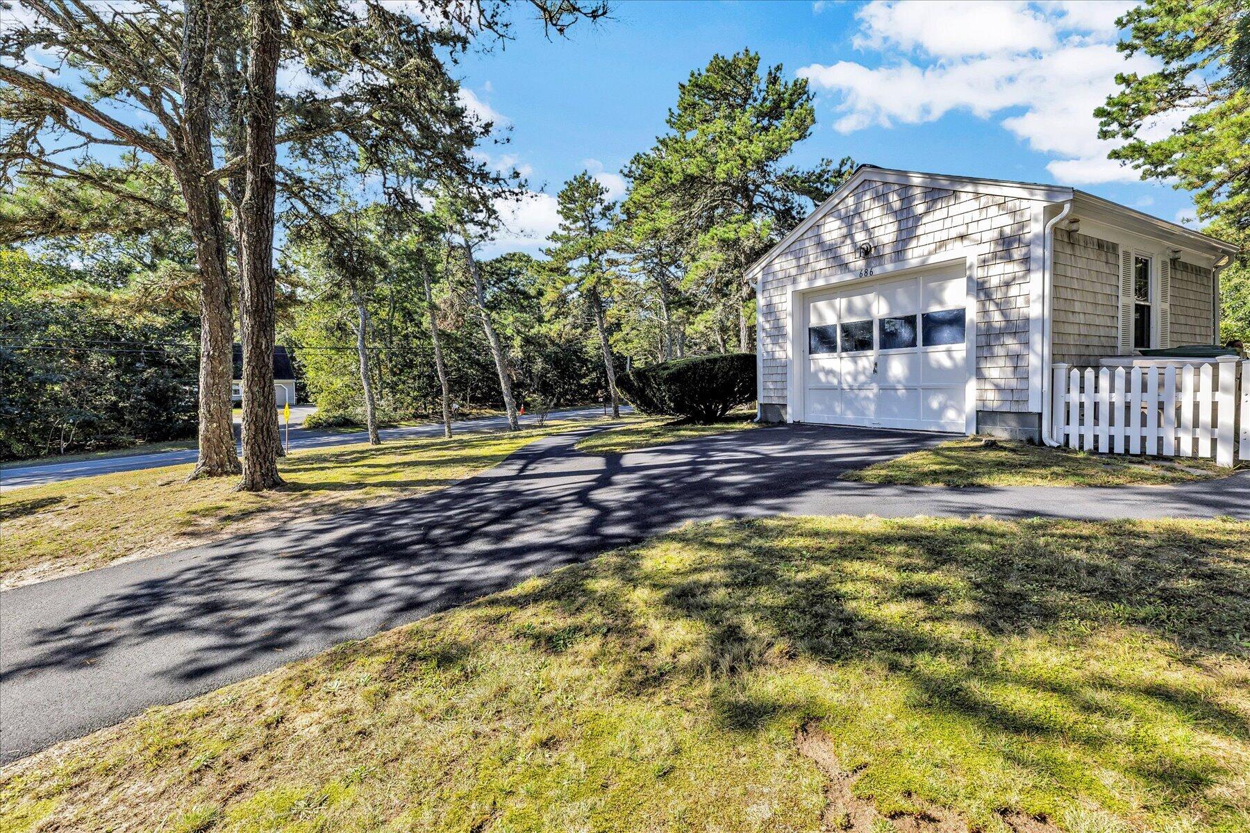 686 Queen Anne Road Harwich MA 02645