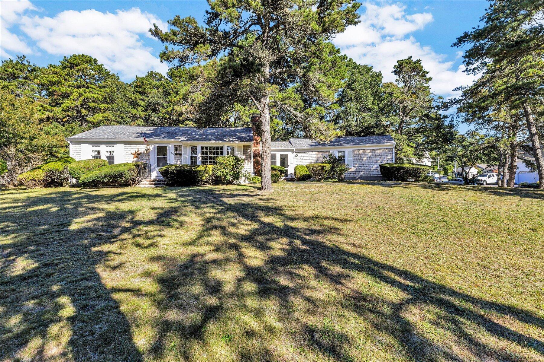 686 Queen Anne Road Harwich MA 02645