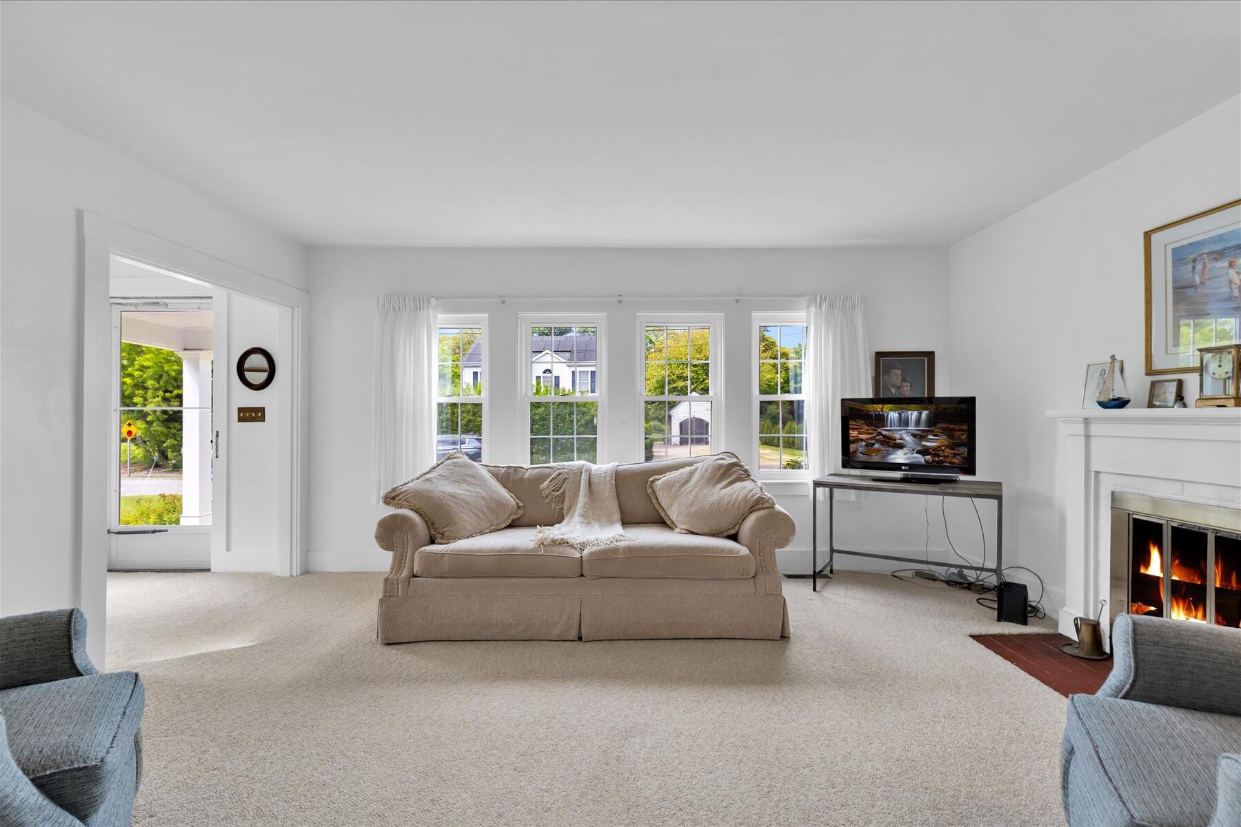 53 Pleasant Street Harwich MA 02646