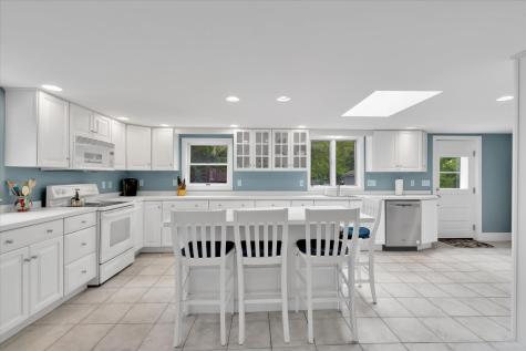 53 Pleasant Street Harwich MA 02646